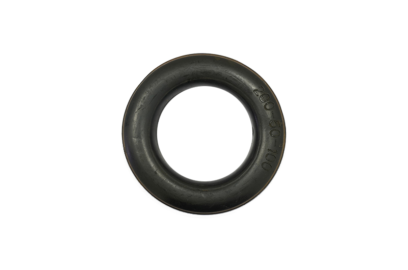 KSD-09  Rubber and plastic tires of various specifications and materials